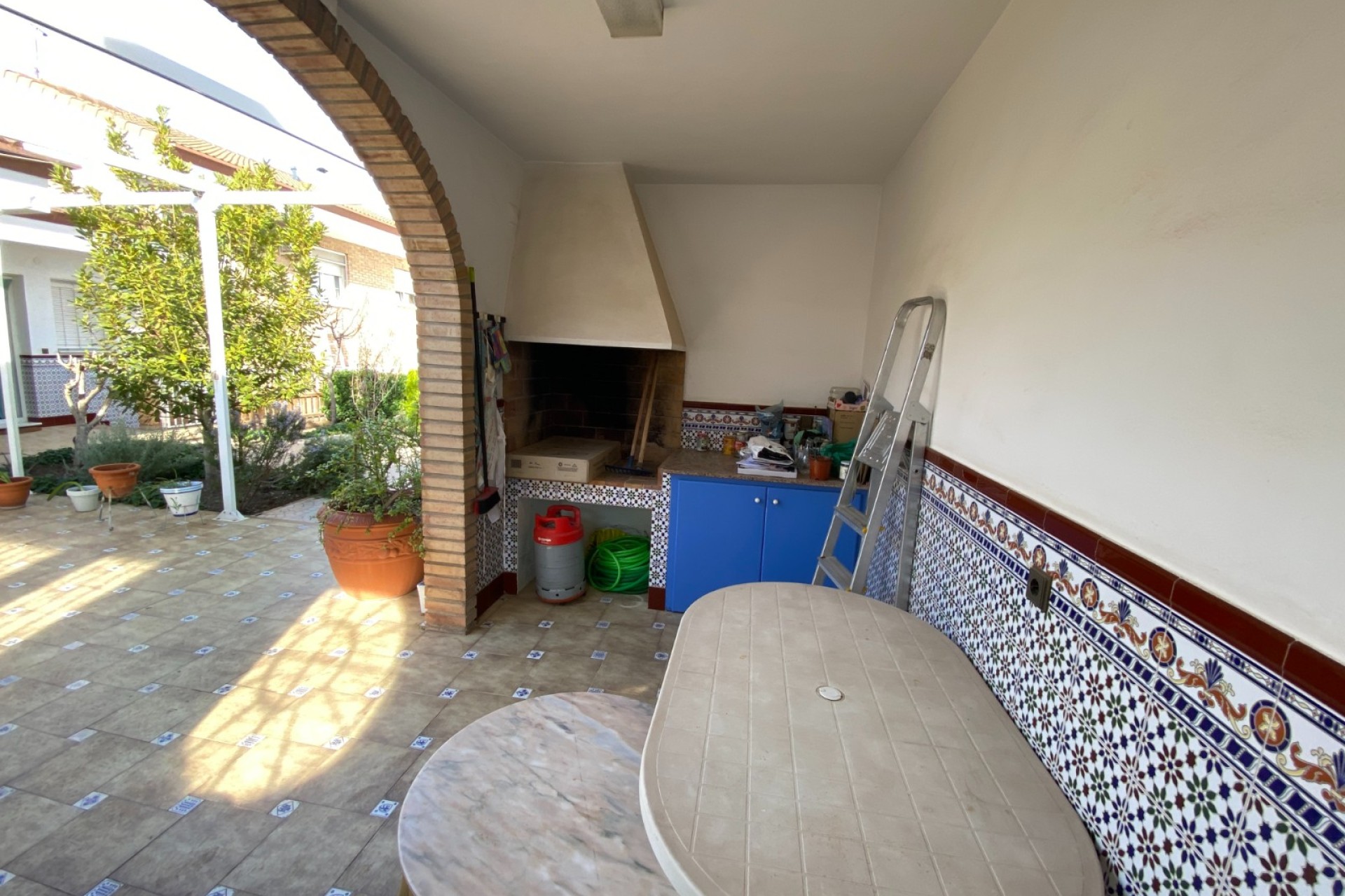 Resale - House - Sax