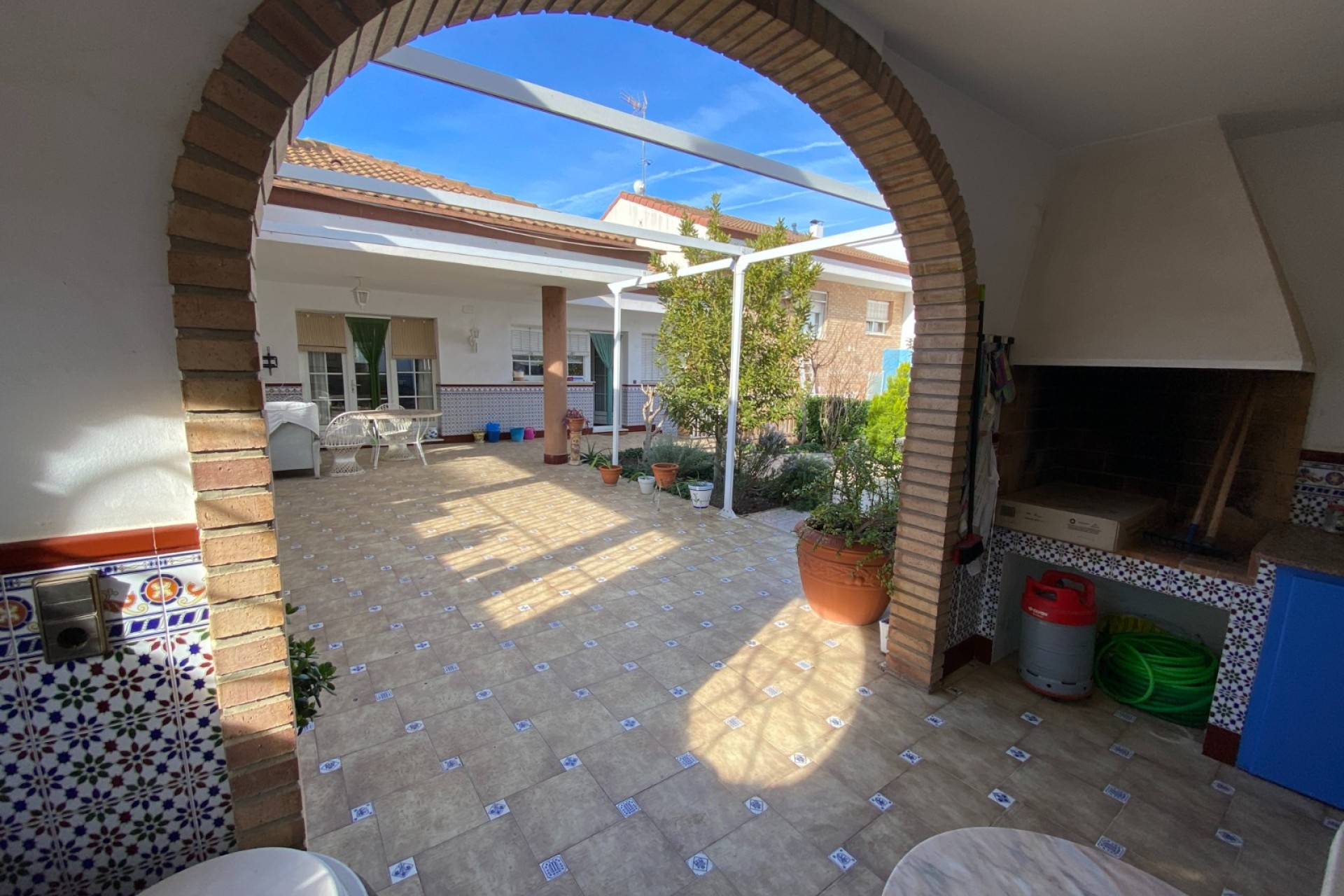 Resale - House - Sax