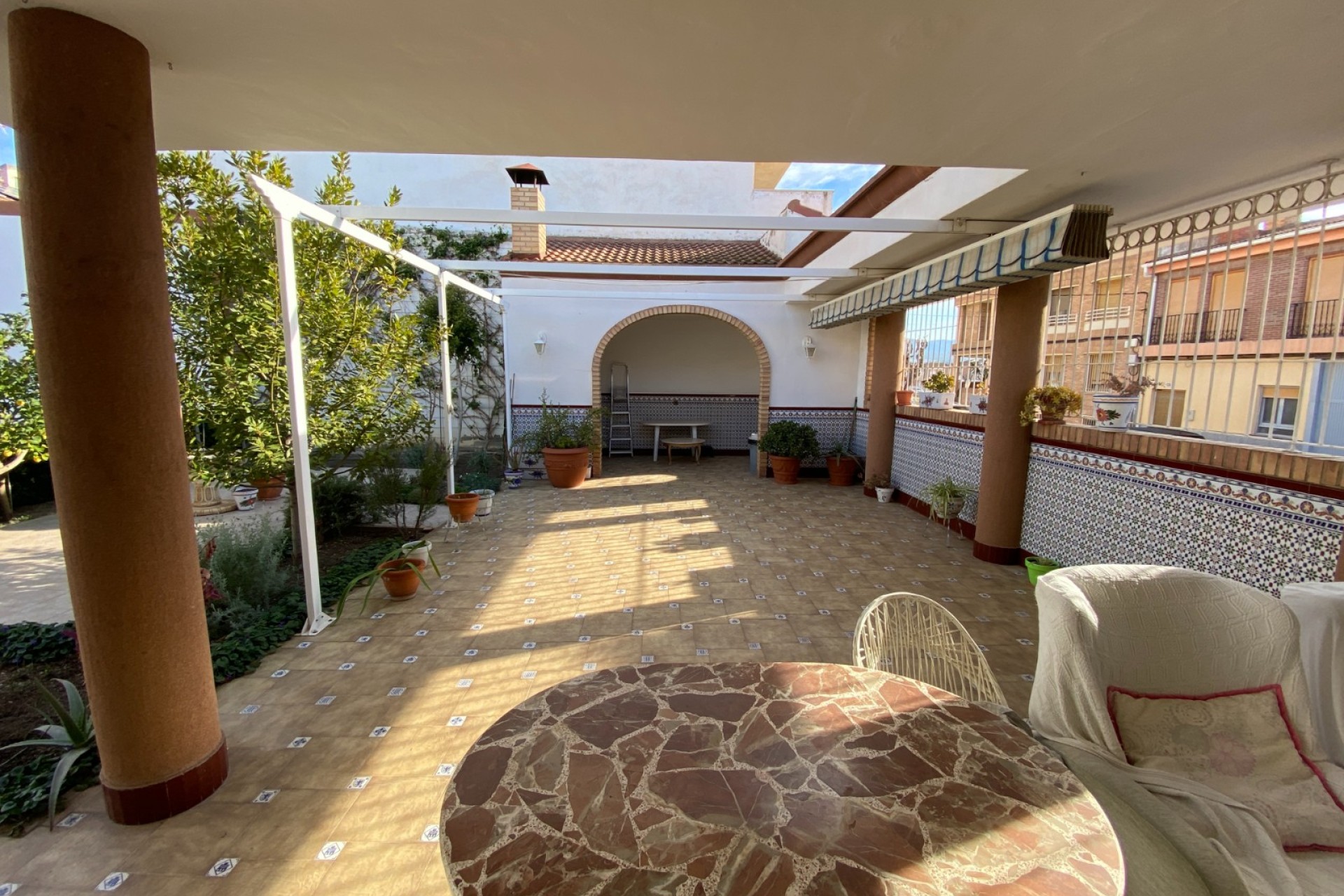 Resale - House - Sax