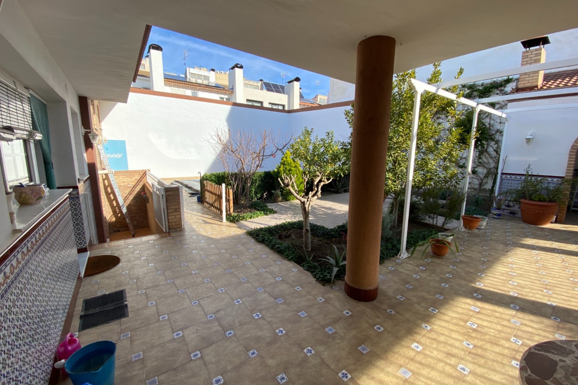 Resale - House - Sax