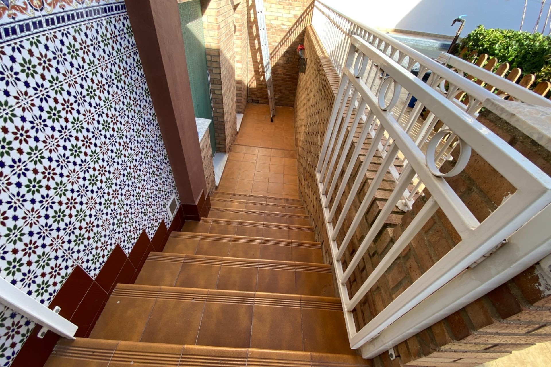 Resale - House - Sax