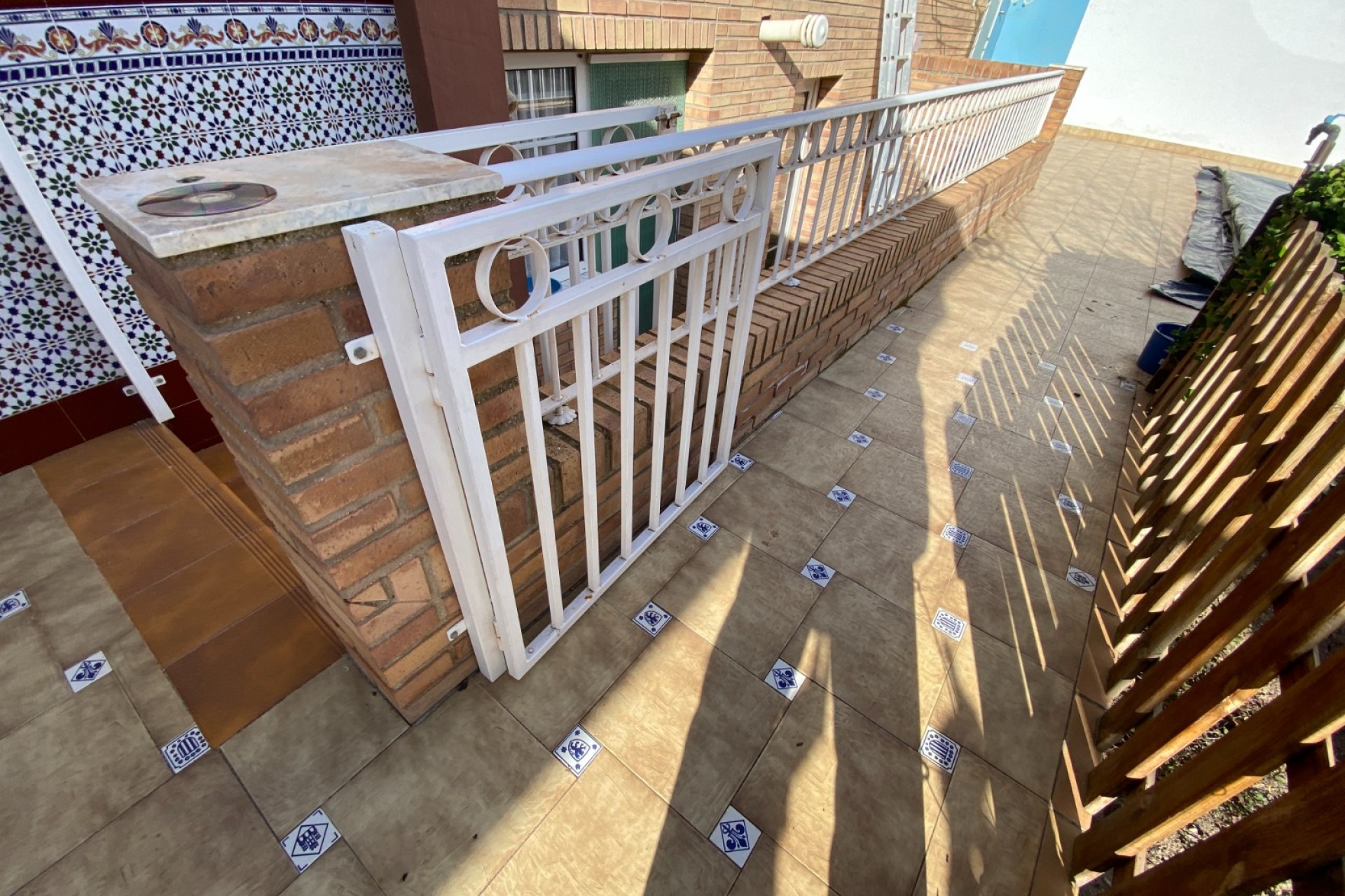 Resale - House - Sax