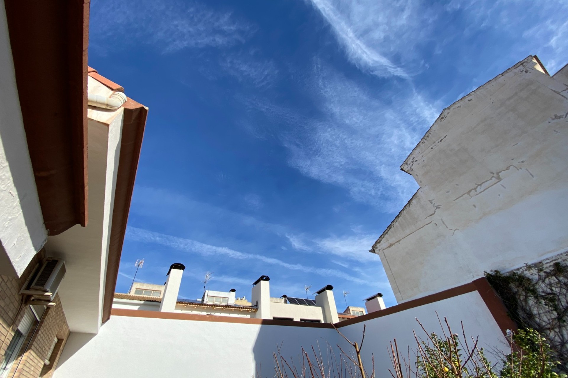 Resale - House - Sax