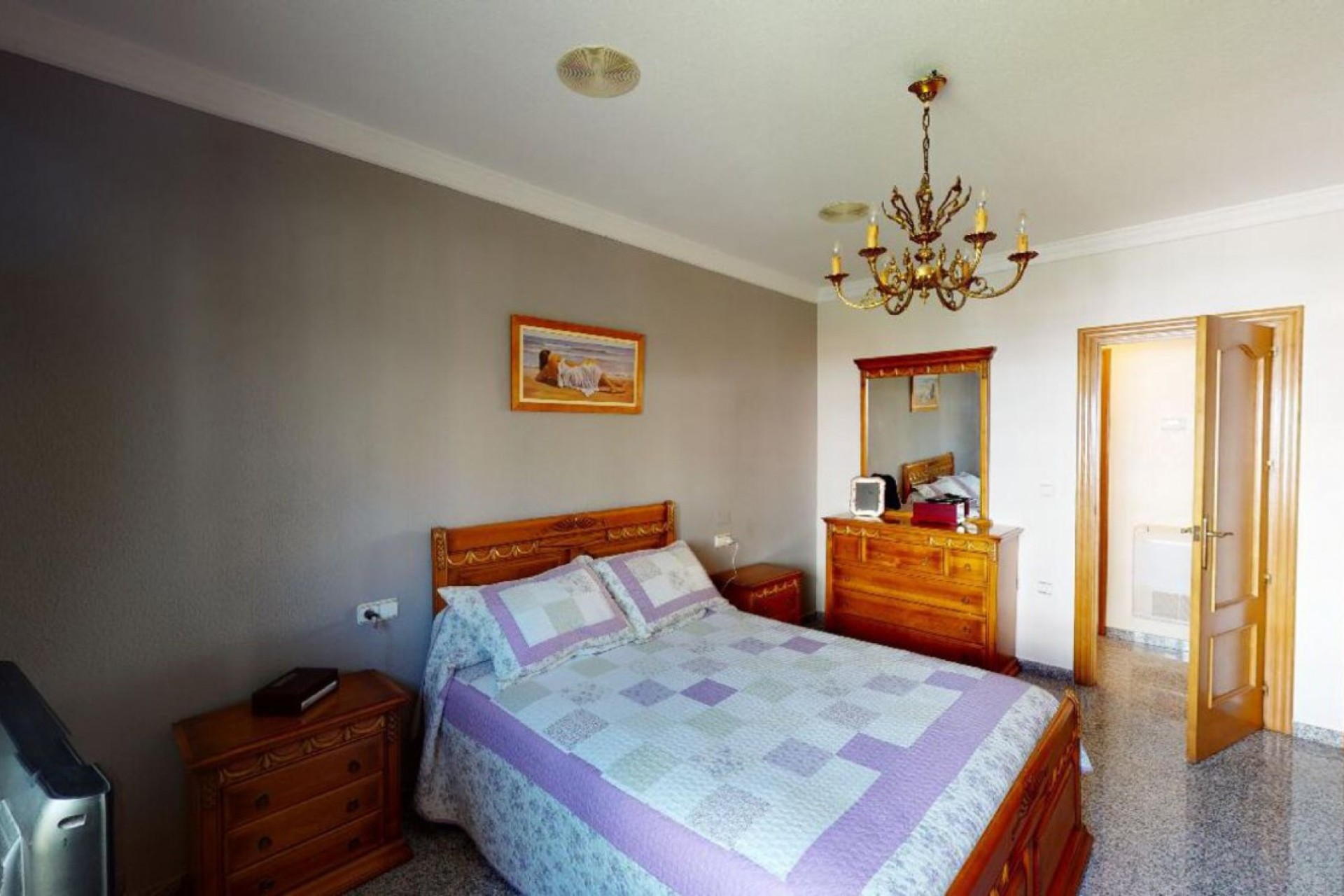 Resale - House - Sax