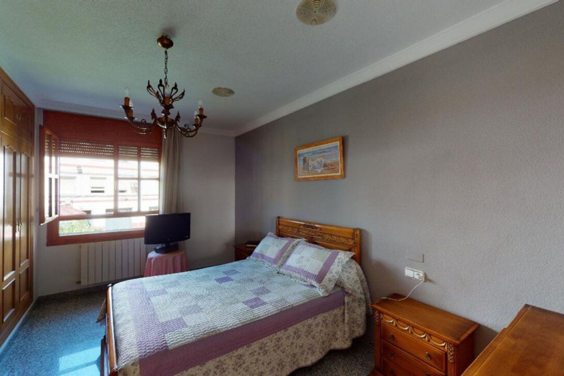 Resale - House - Sax