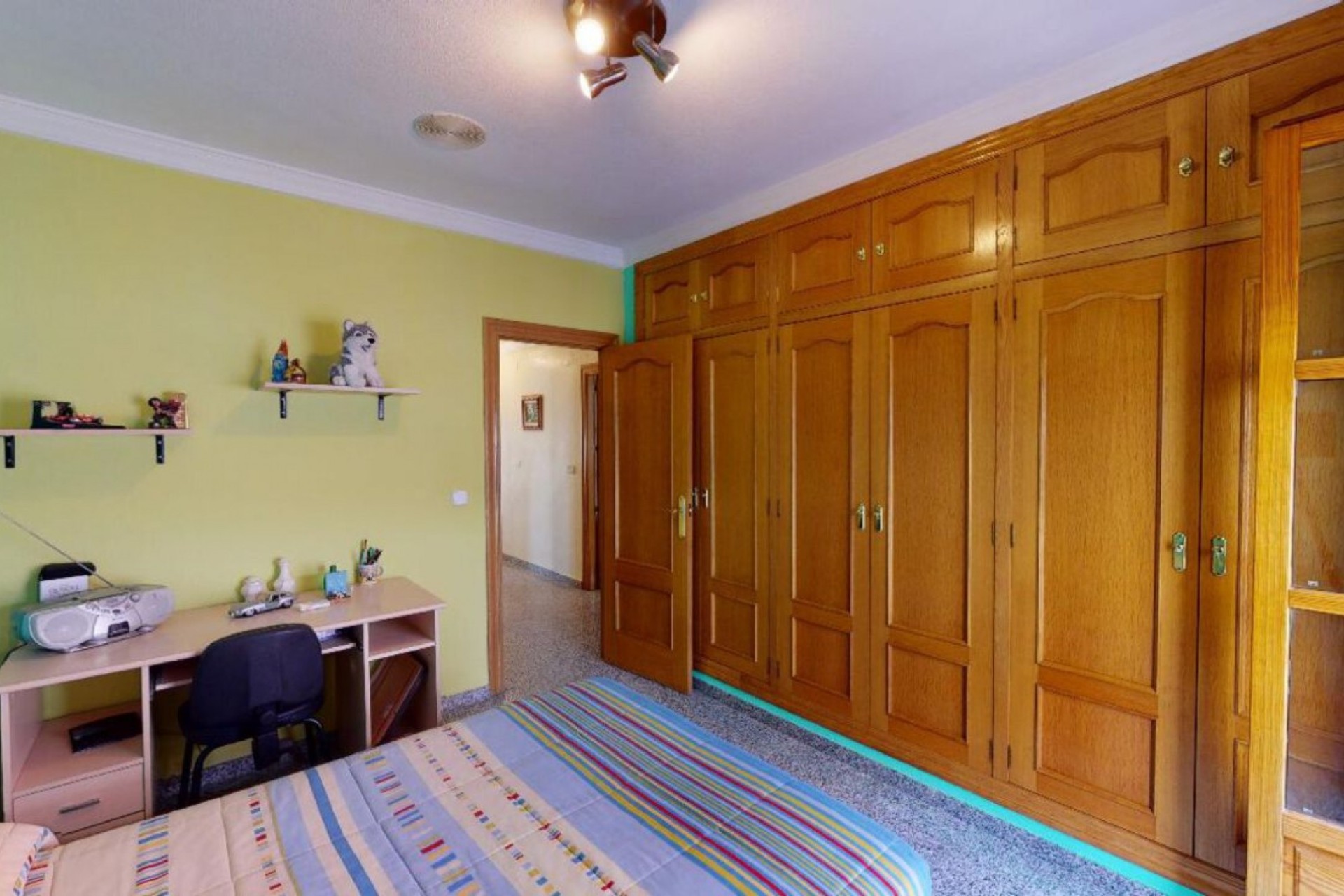 Resale - House - Sax