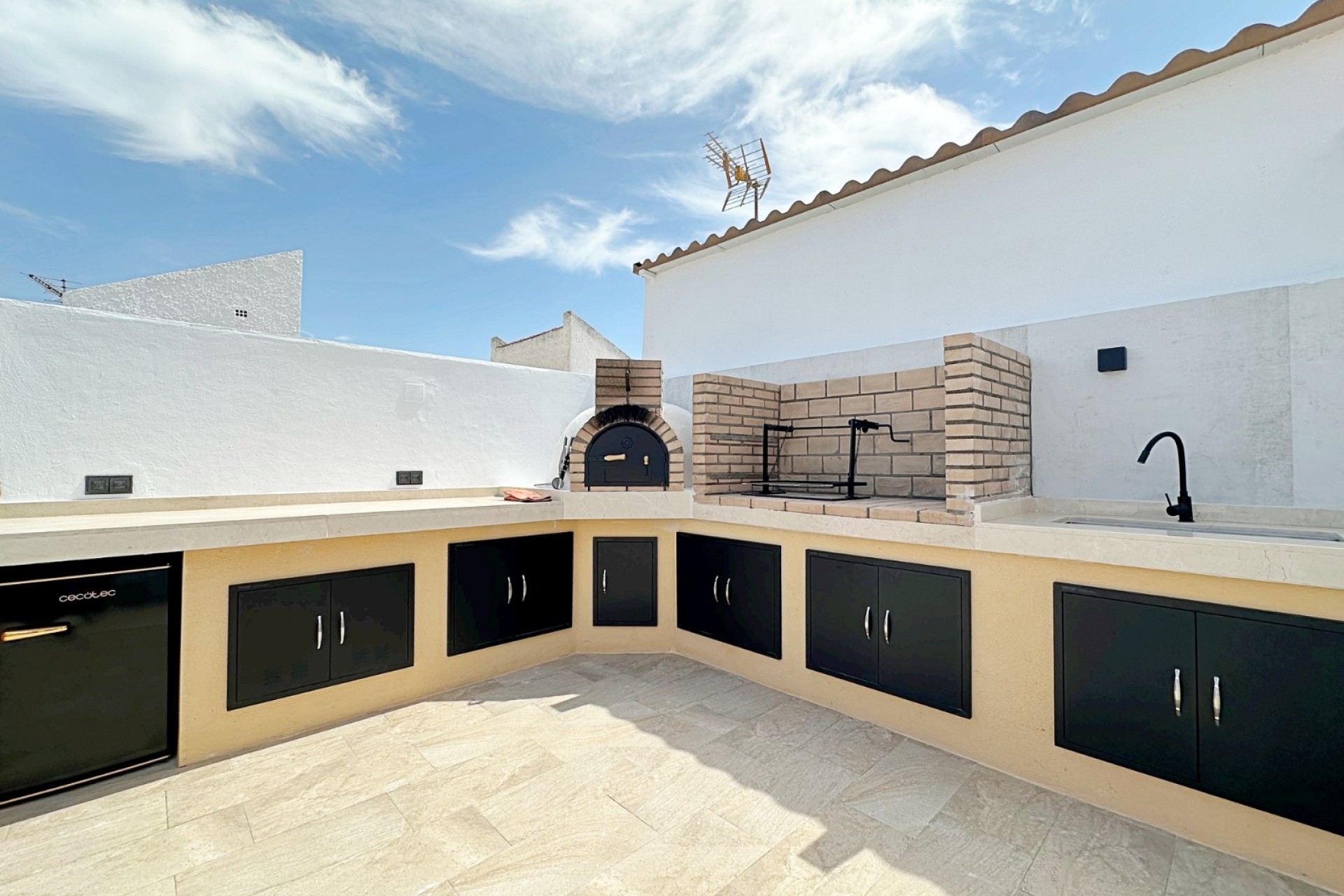 Resale - Townhouse / Terraced House - Torrevieja - Aguas Nuevas