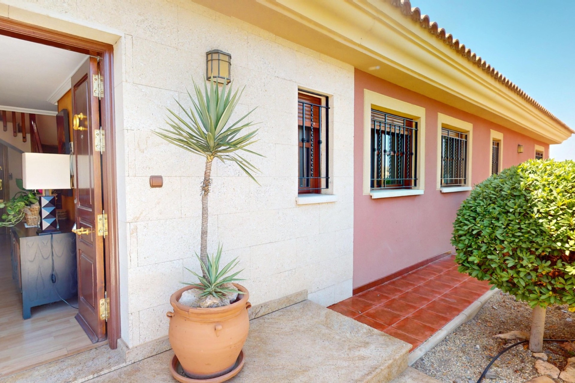 Resale - Villa - Aguilas
