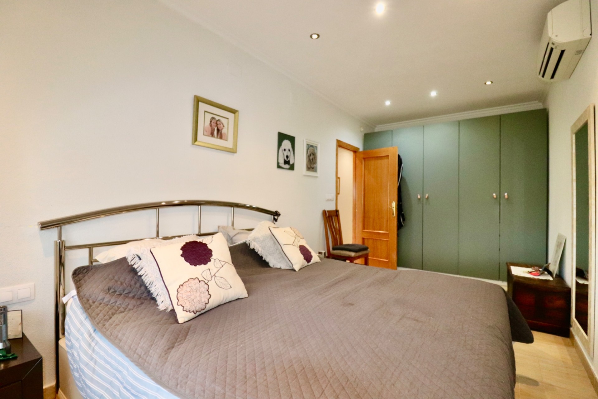 Resale - Villa - Albatera