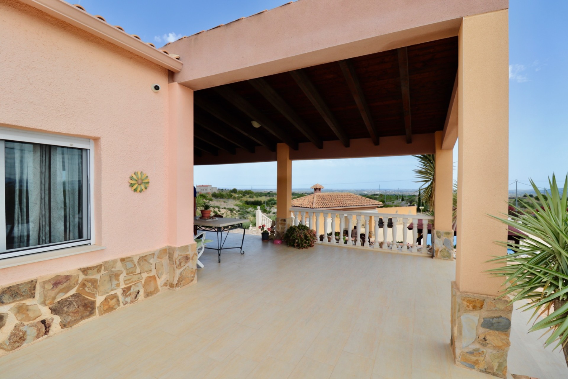 Resale - Villa - Albatera