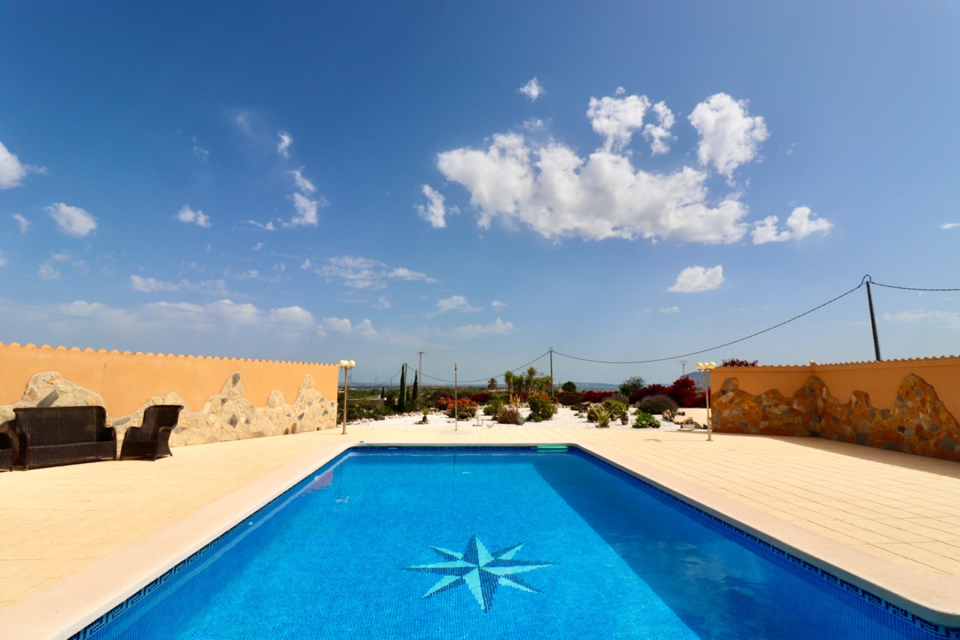 Resale - Villa - Albatera