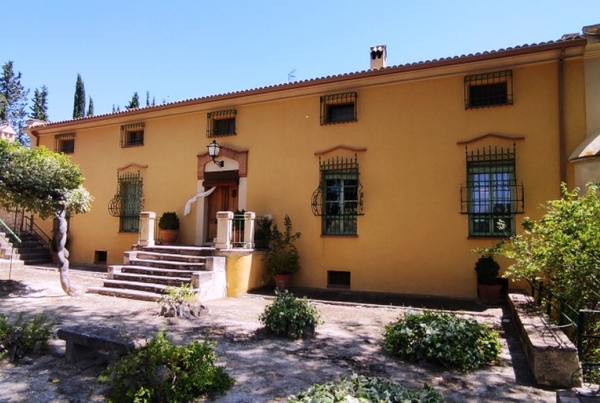 Resale - Villa - Alcoy