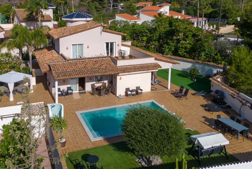 Resale - Villa - Alfas del Pí