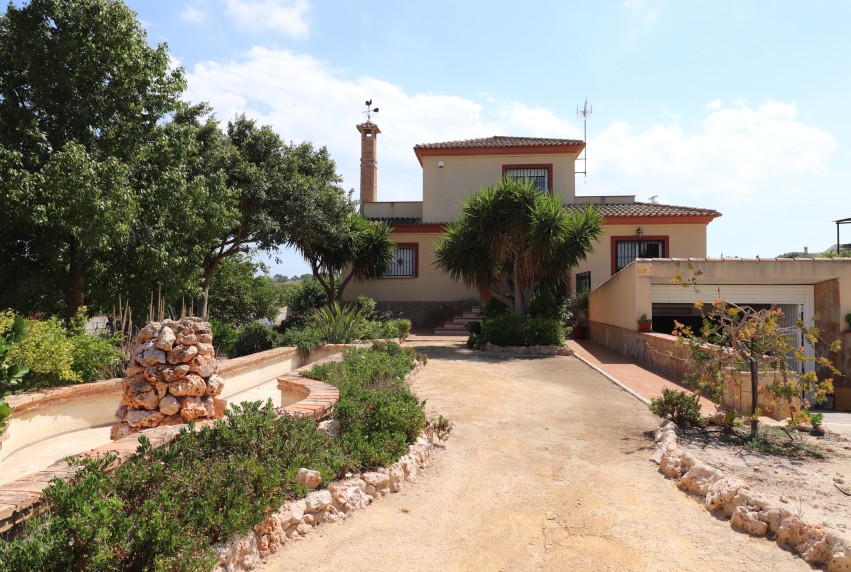 Resale - Villa - Algorfa