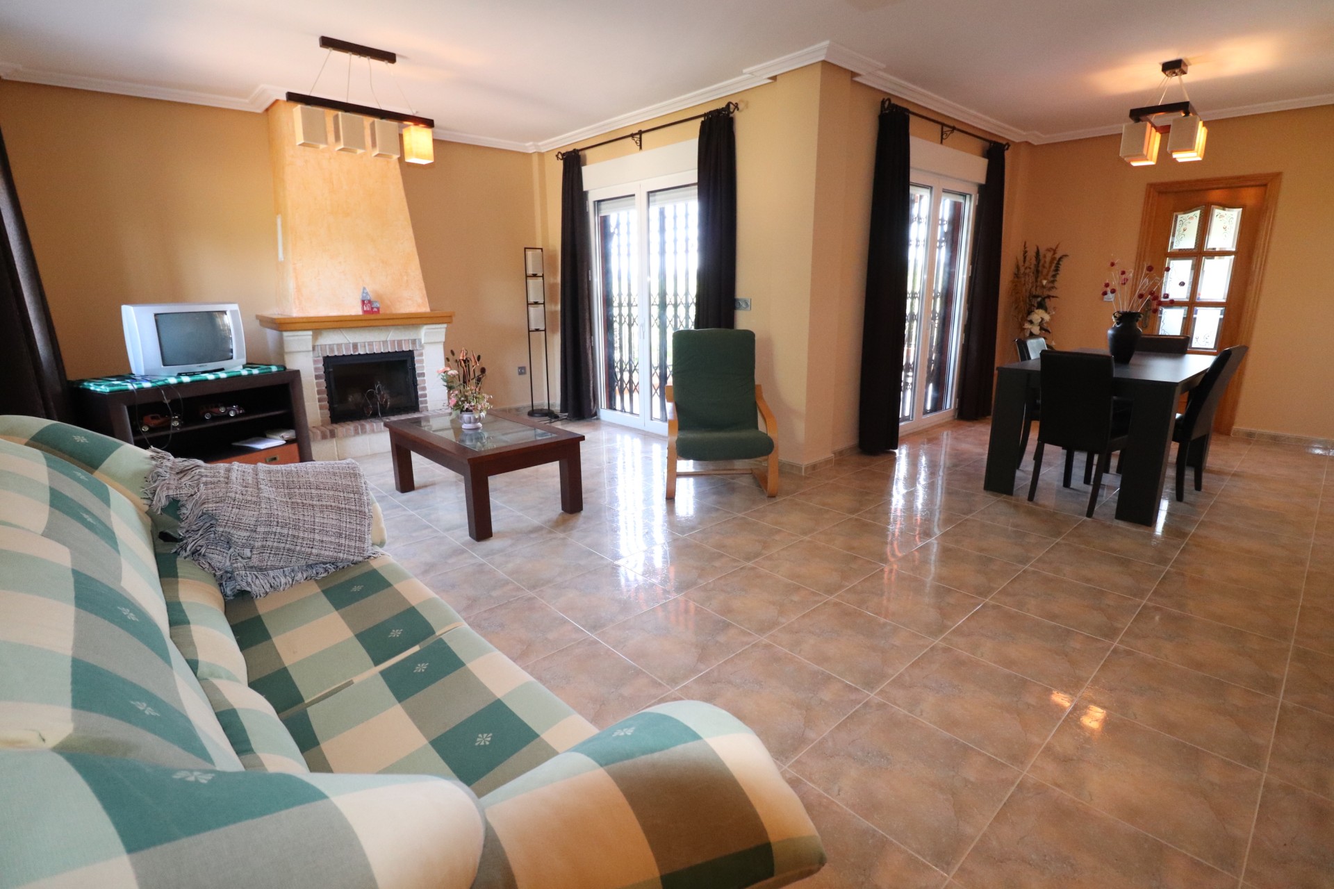 Resale - Villa - Algorfa