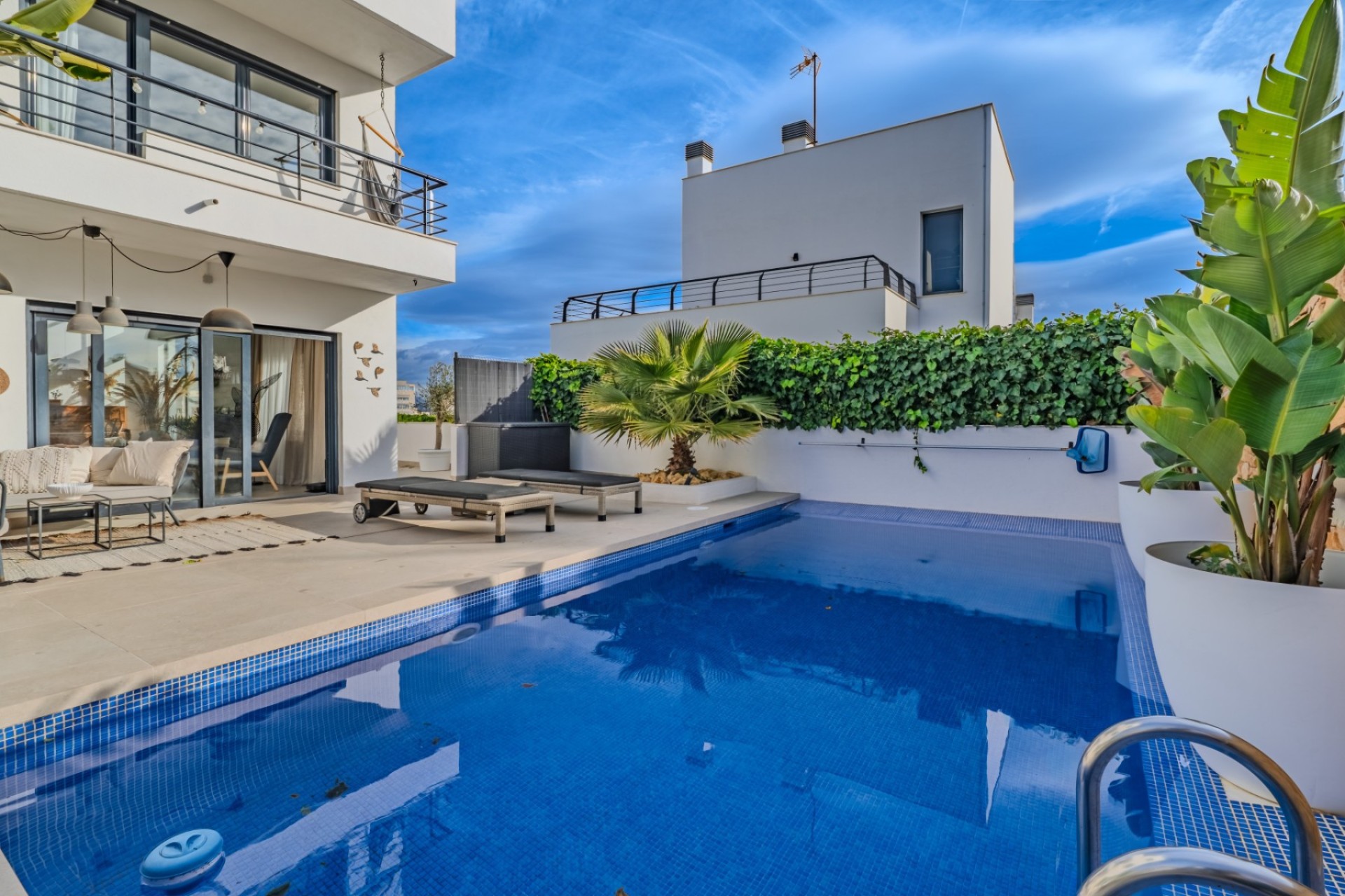 Resale - Villa - Alicante - Cabo de las Huertas