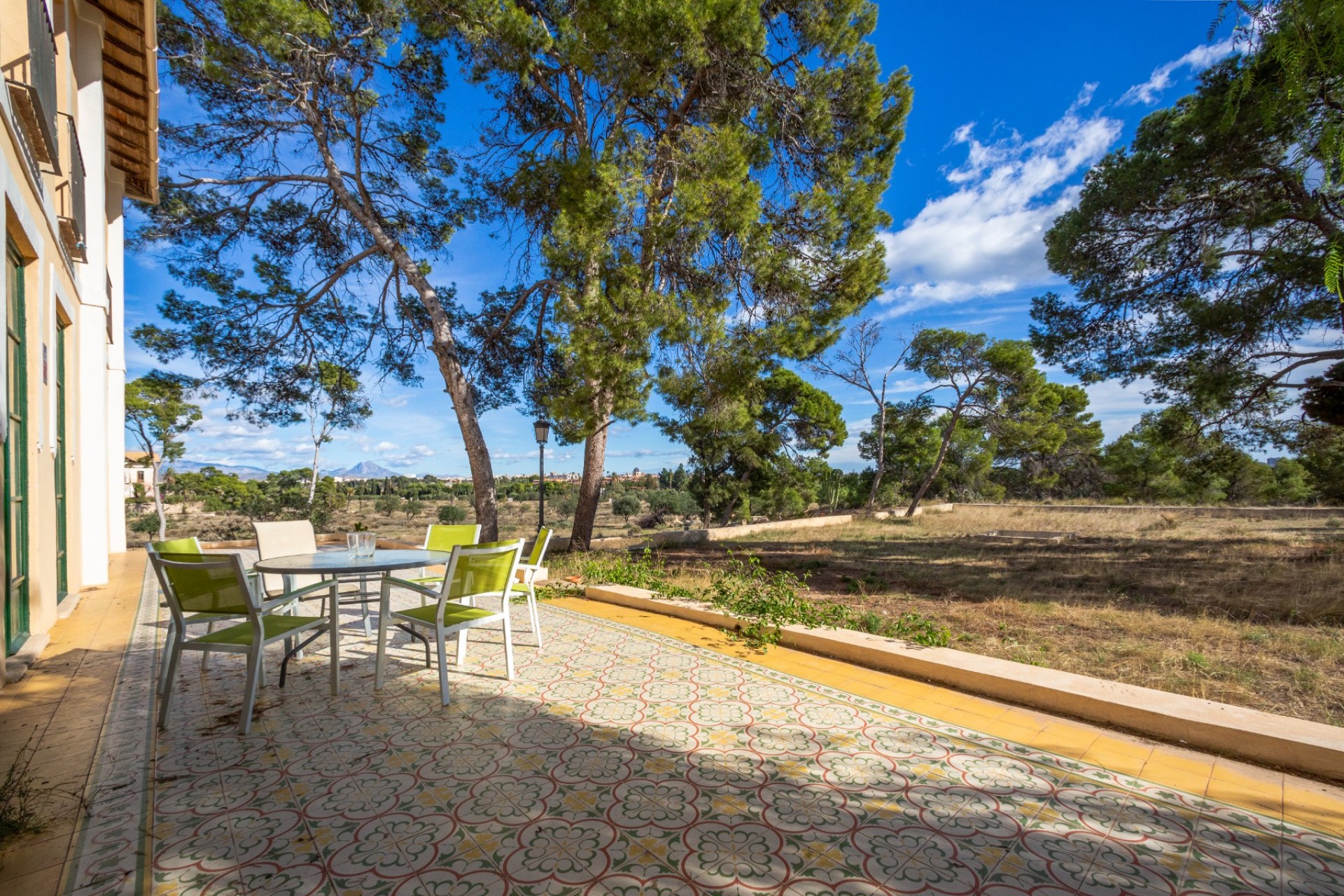 Resale - Villa - Alicante - Center