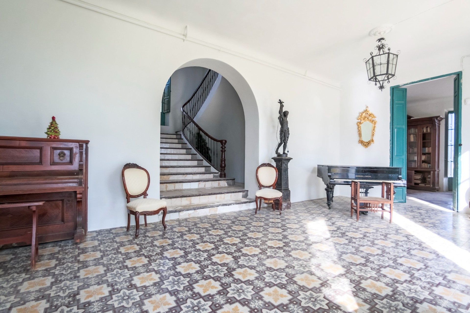 Resale - Villa - Alicante - Center