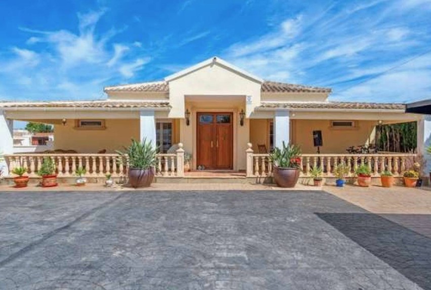 Resale - Villa - Almoradí - Heredades