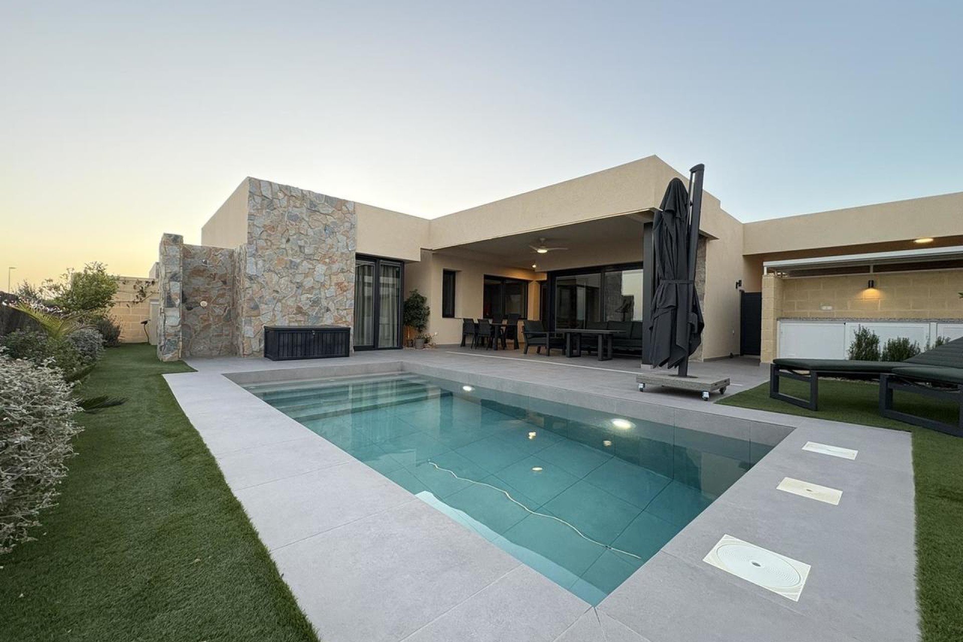 Resale - Villa - Altaona Golf and Country Village - Altaona Golf - Country Village