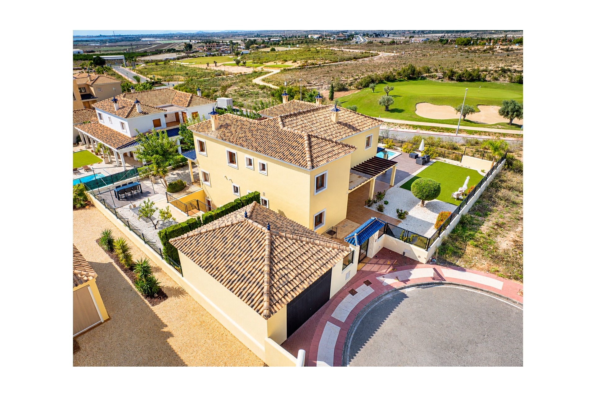 Resale - Villa - Altaona Golf and Country Village - Altaona Golf - Country Village