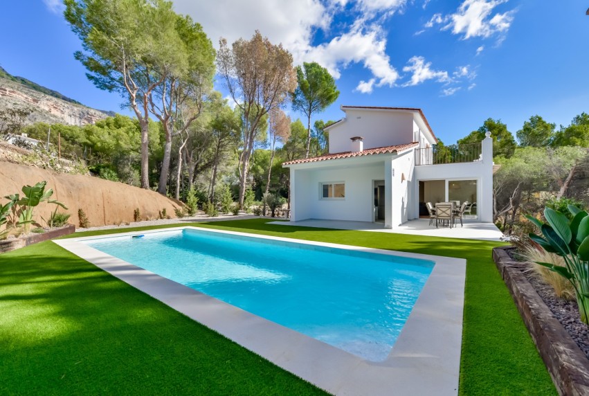 Resale - Villa - Altea