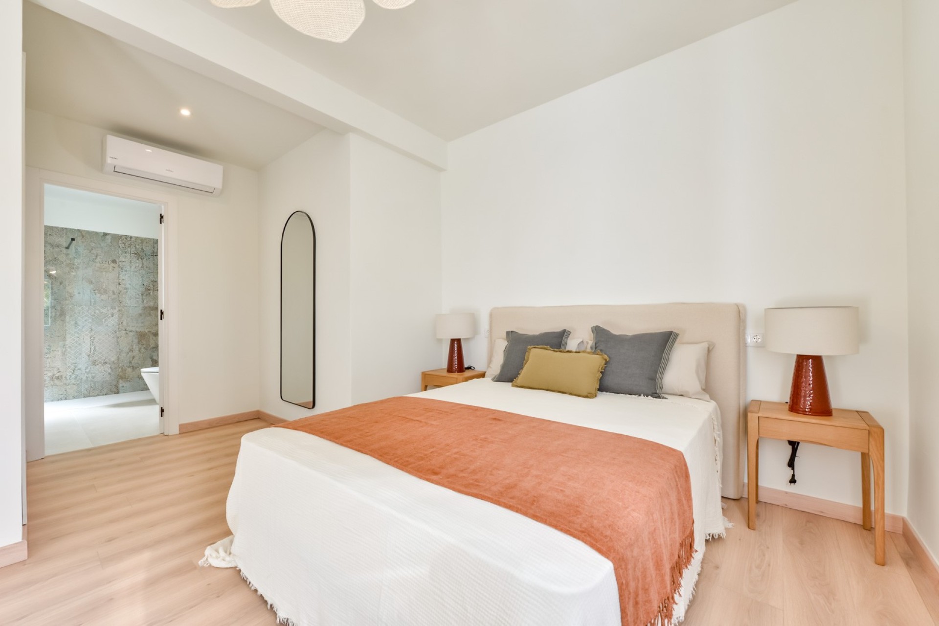 Resale - Villa - Altea