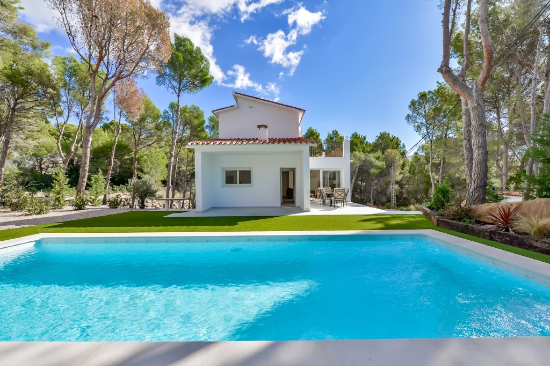 Resale - Villa - Altea