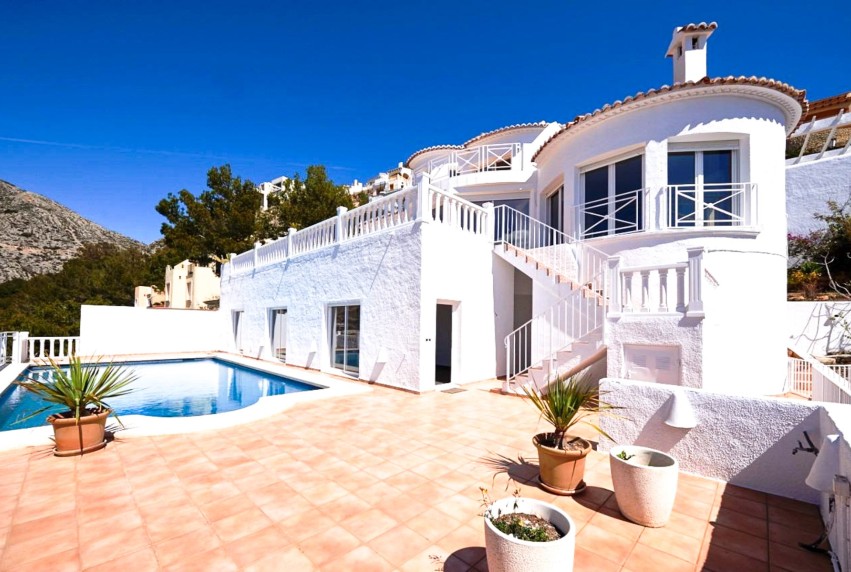 Resale - Villa - Altea