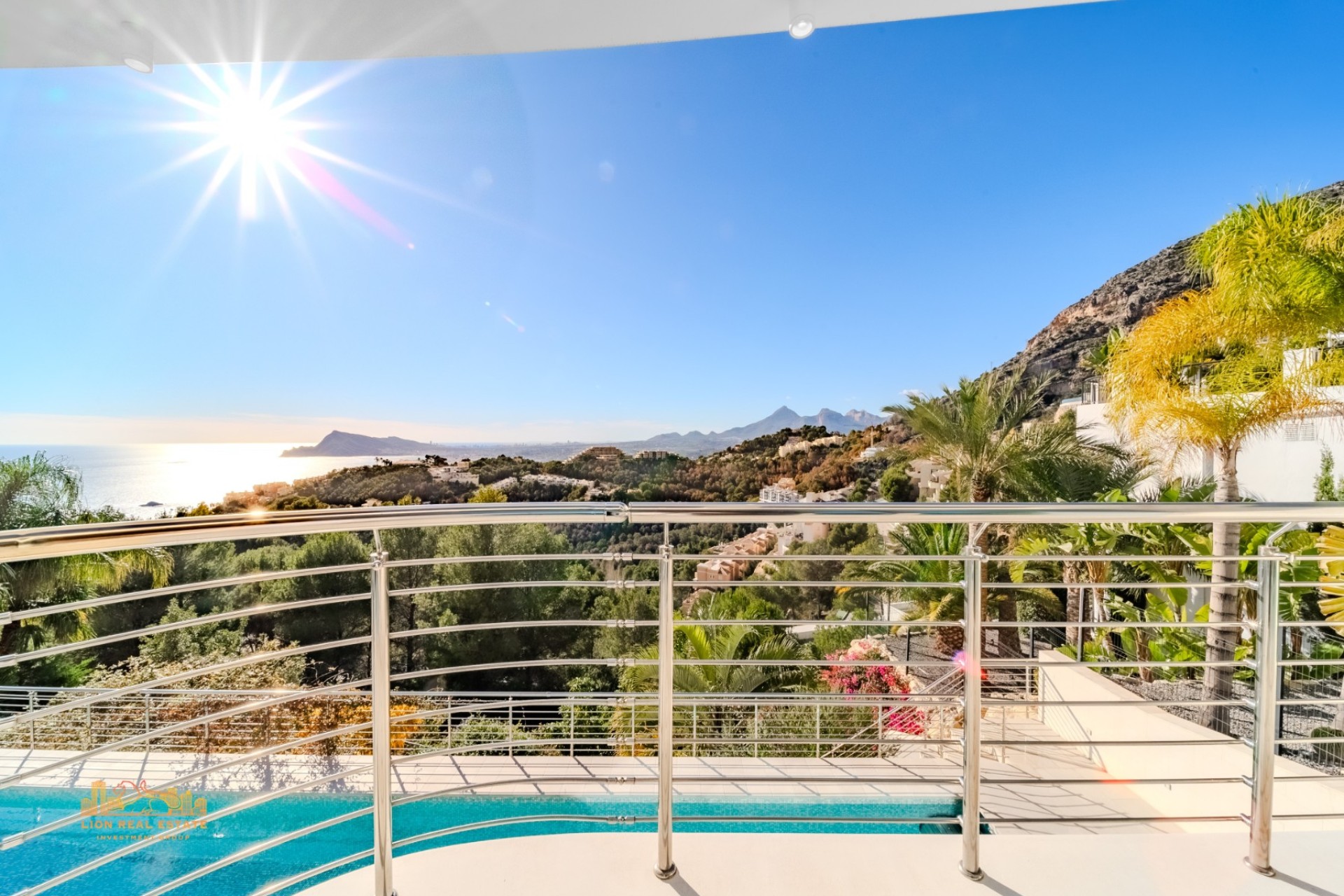 Resale - Villa - Altea