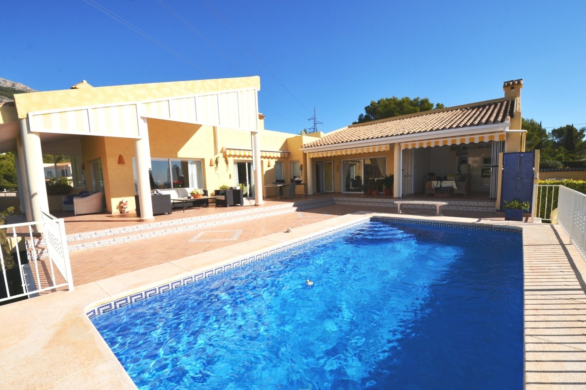 Resale - Villa - Altea
