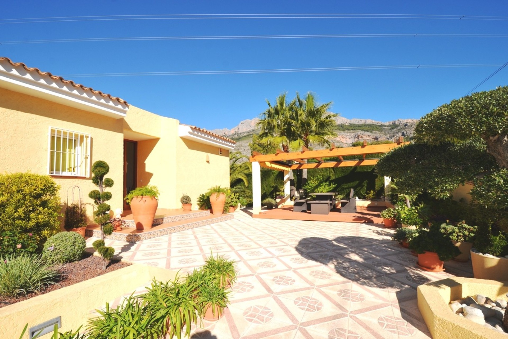 Resale - Villa - Altea