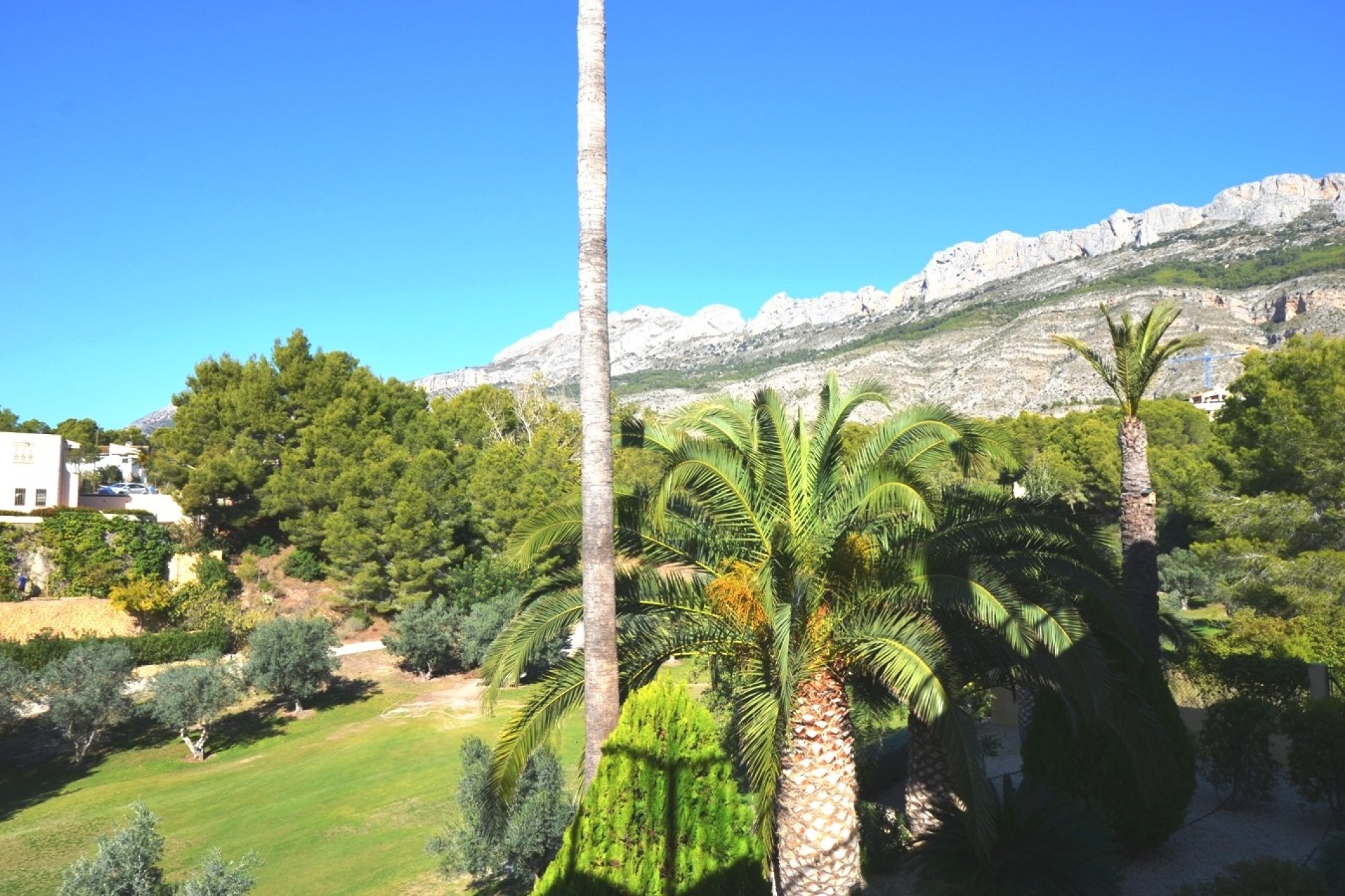 Resale - Villa - Altea