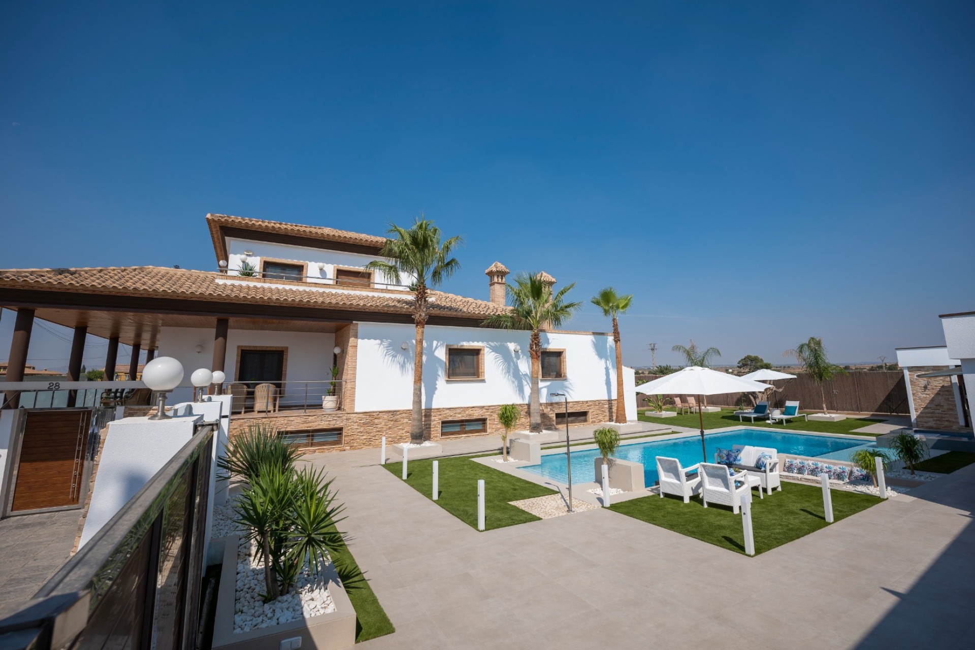 Resale - Villa - Avileses