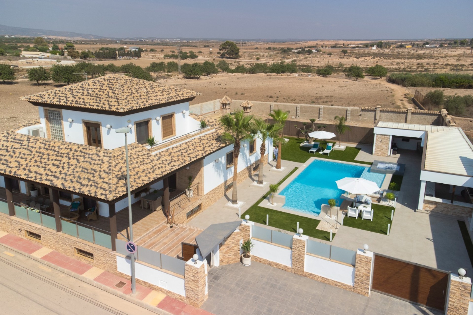 Resale - Villa - Avileses