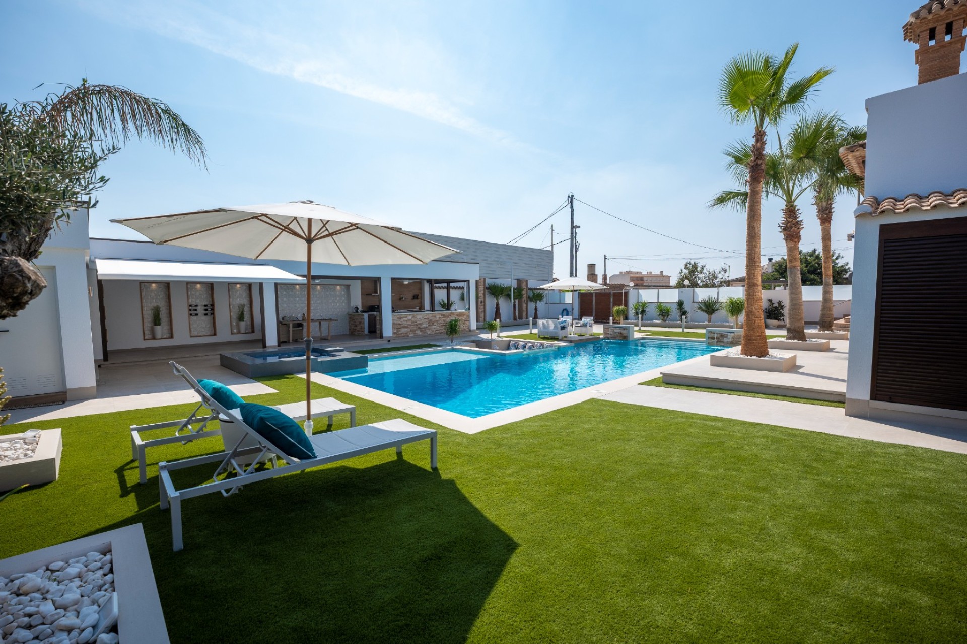 Resale - Villa - Avileses