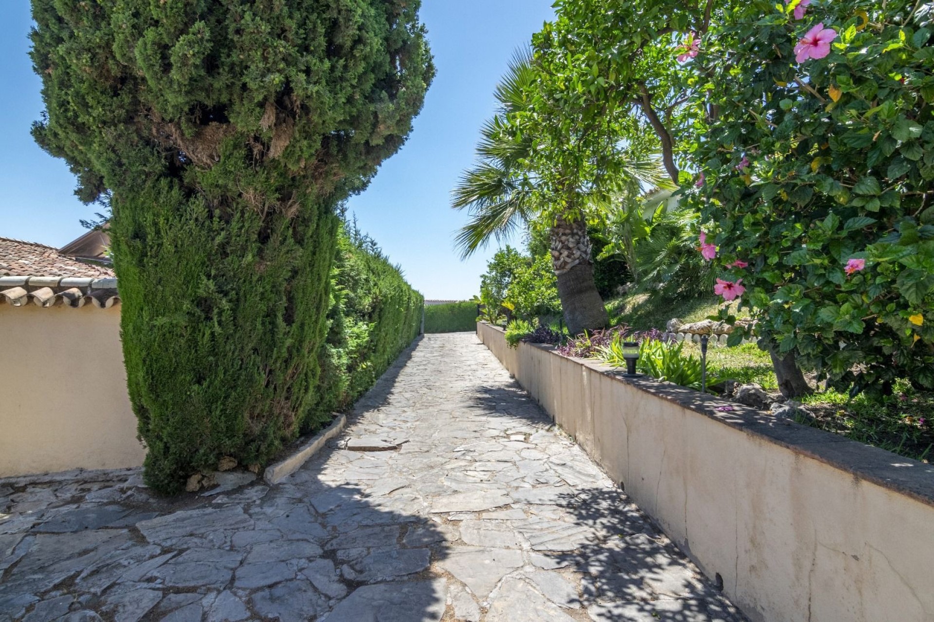 Resale - Villa - Benahavis - La Quinta