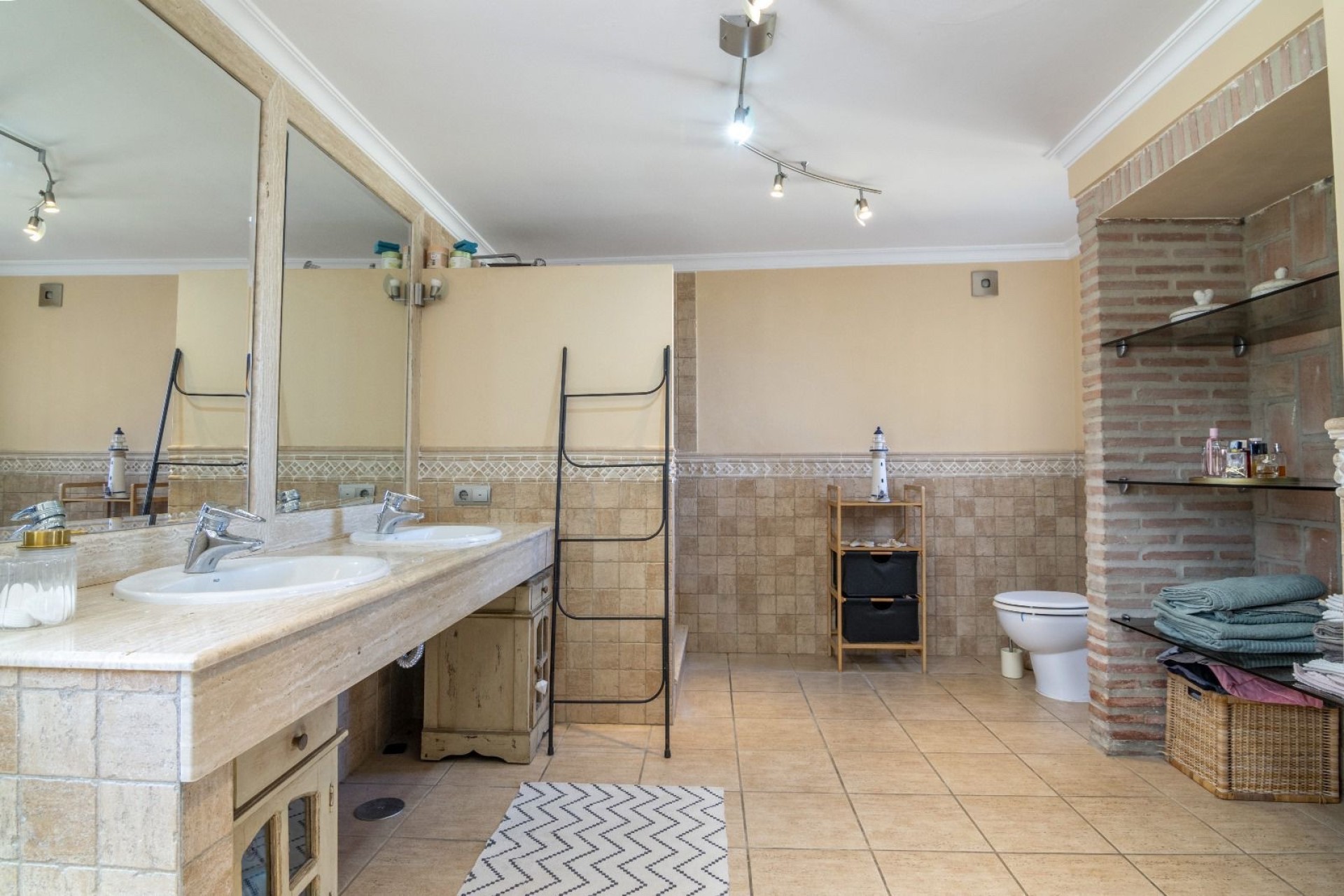 Resale - Villa - Benahavis - La Quinta