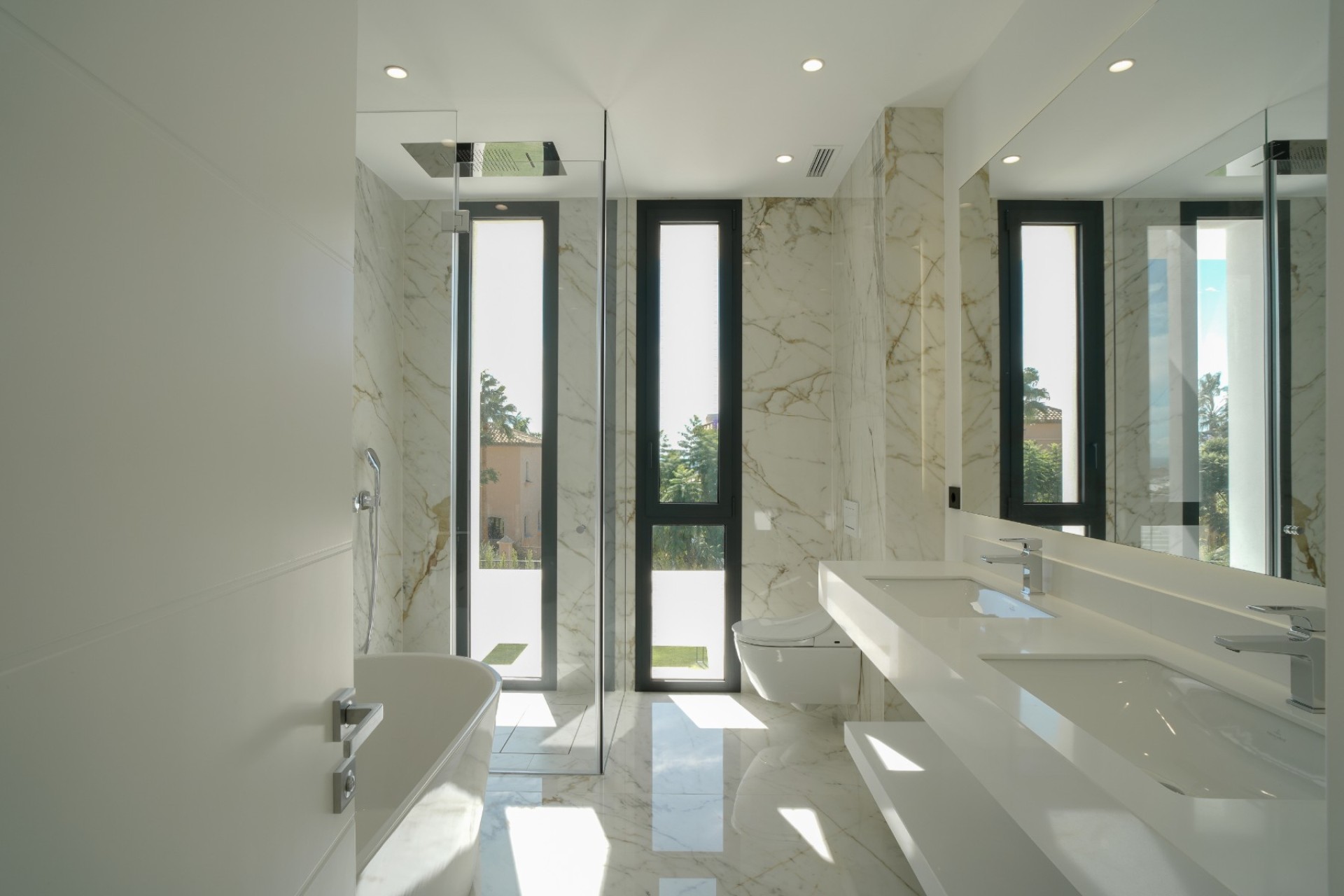 Resale - Villa - Benahavis