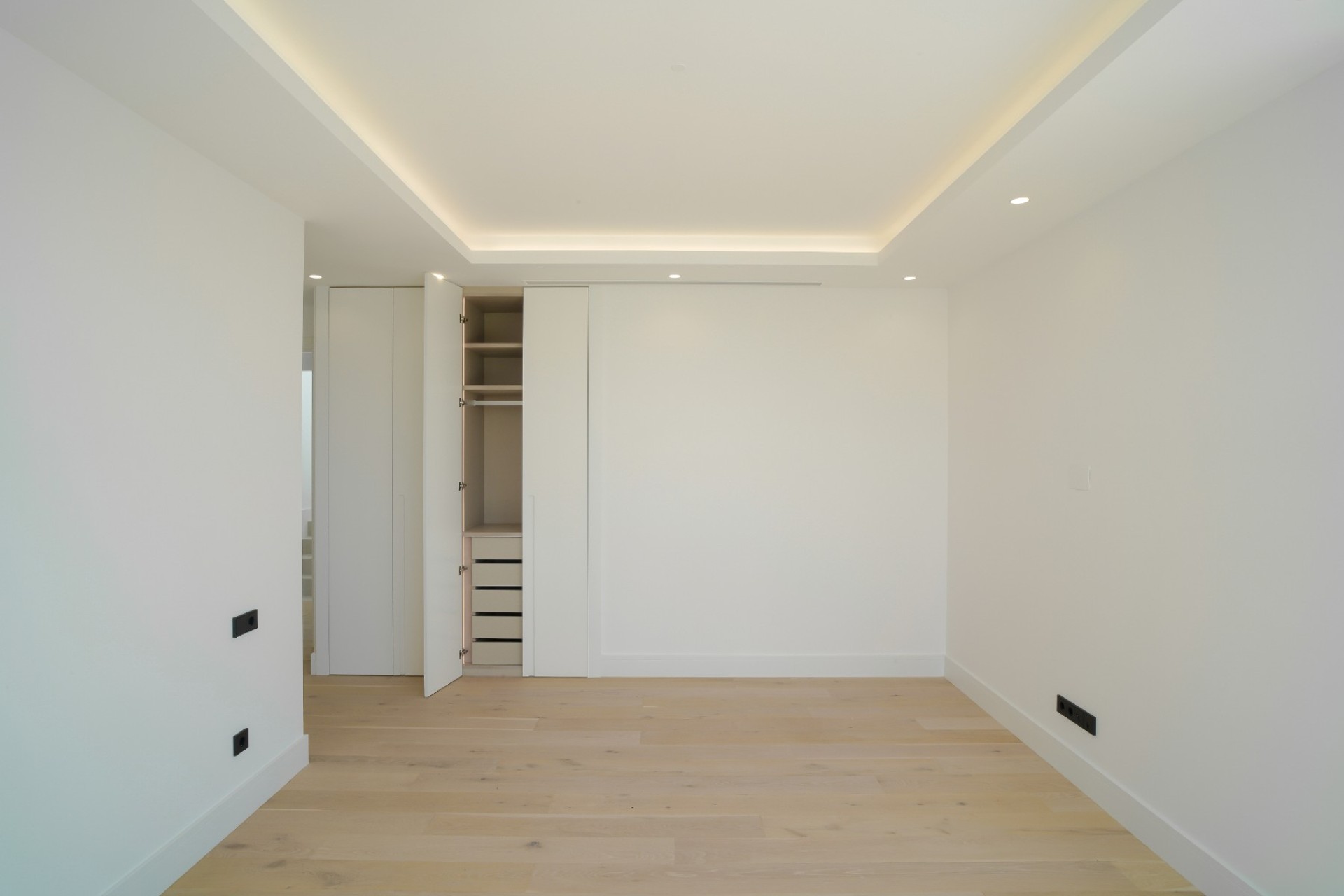 Resale - Villa - Benahavis