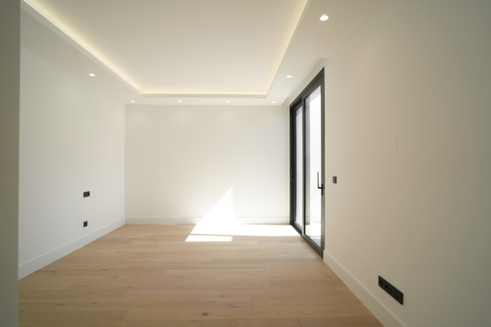 Resale - Villa - Benahavis