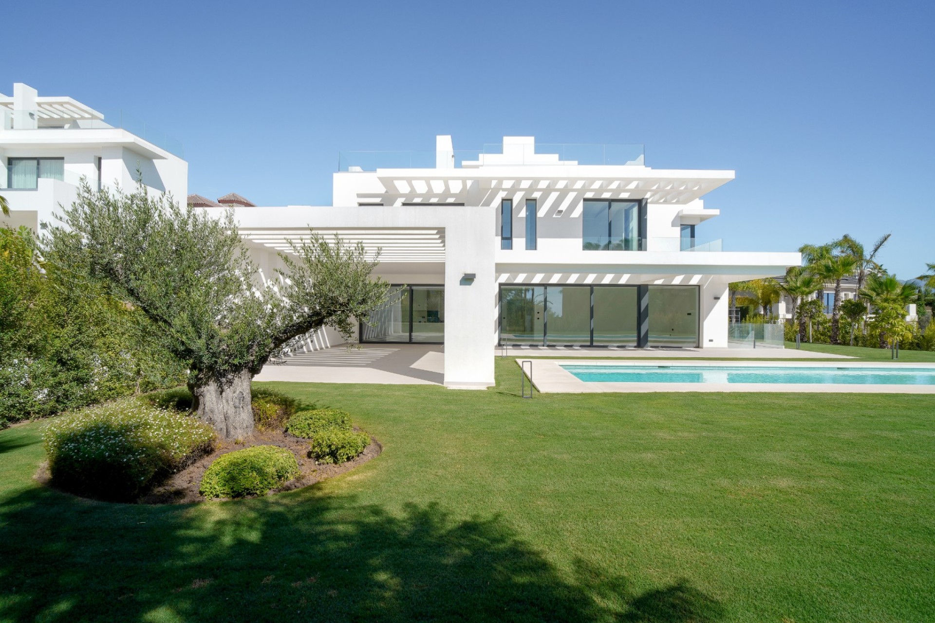 Resale - Villa - Benahavis