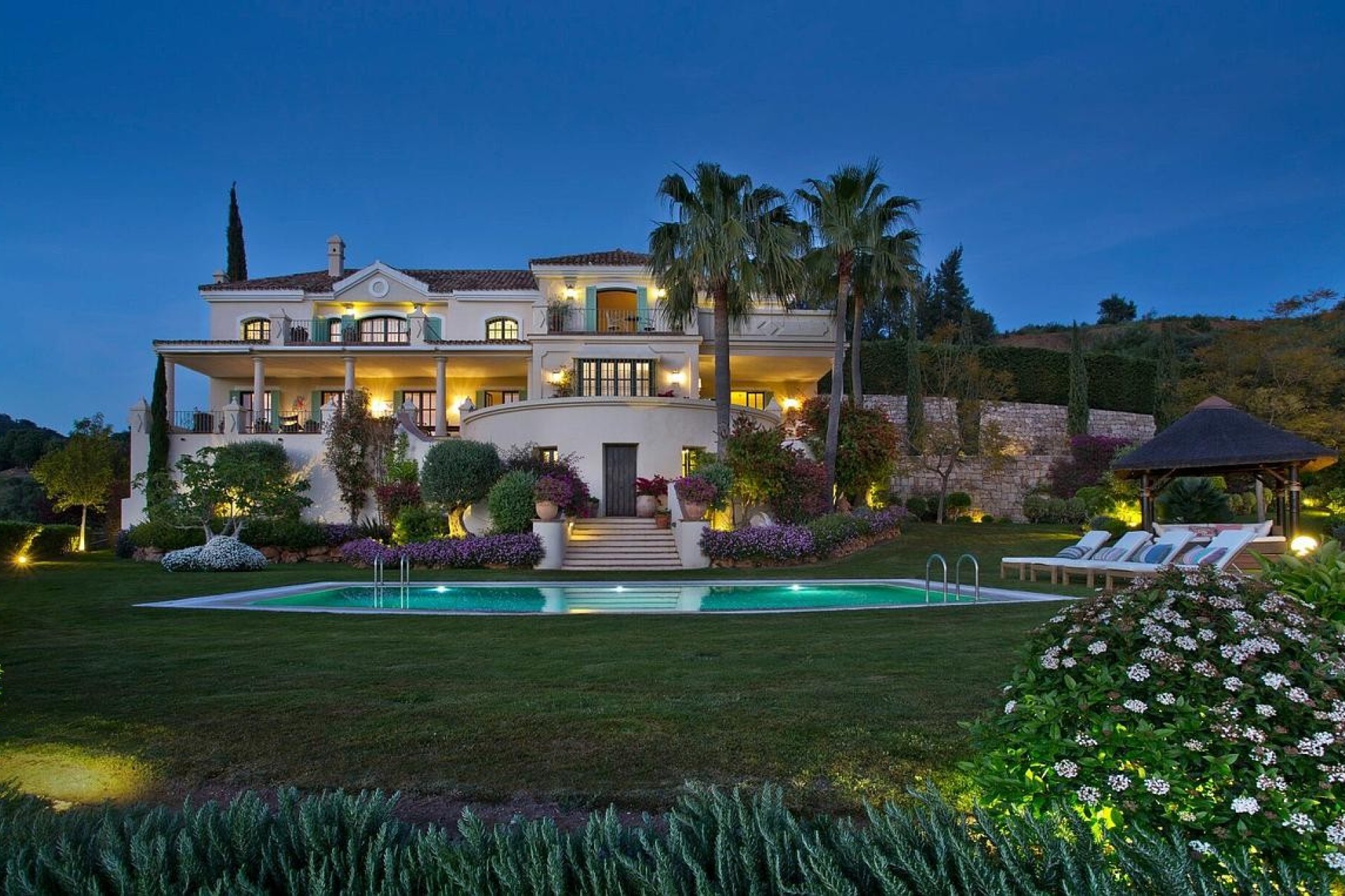 Resale - Villa - Benahavis