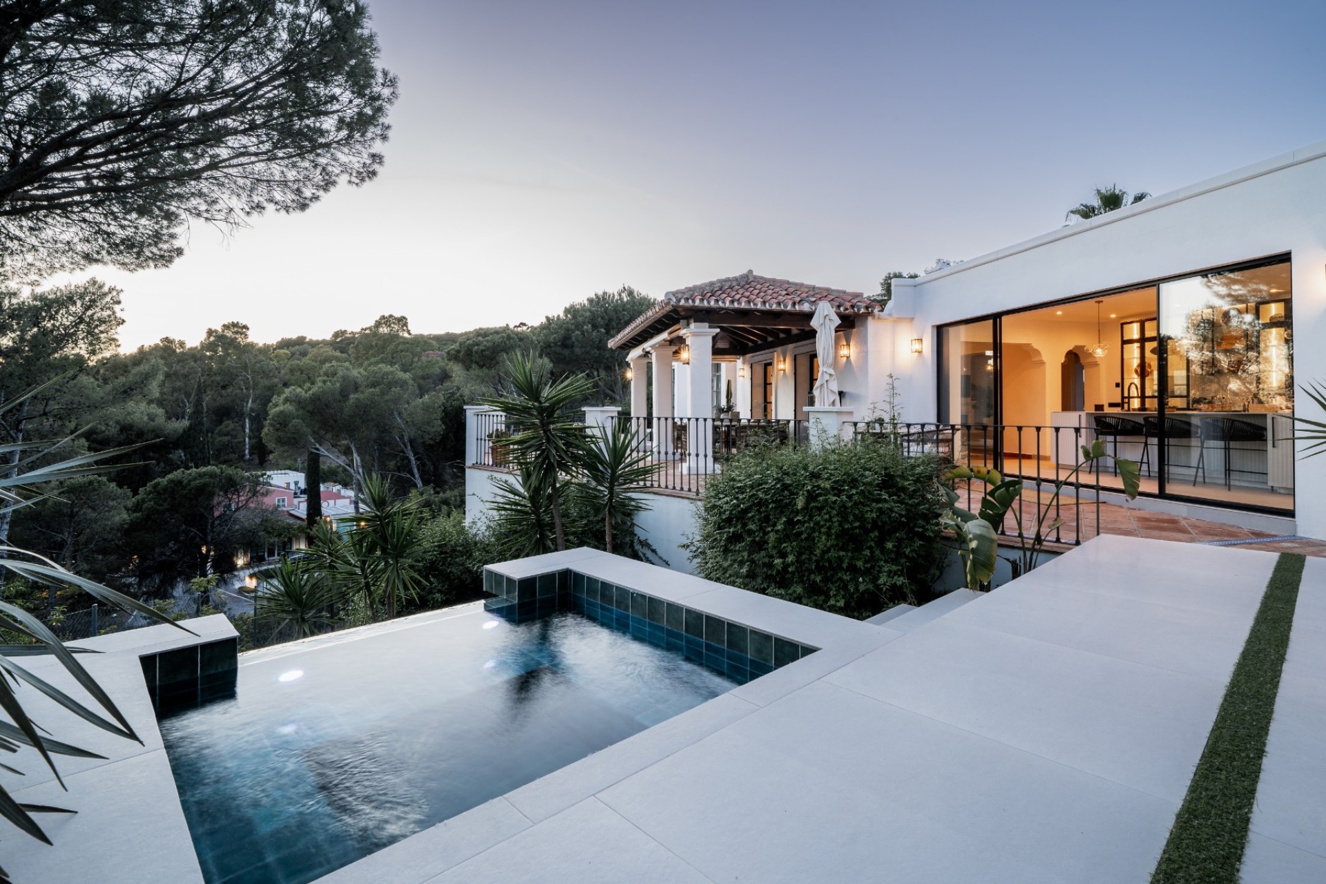 Resale - Villa - Benahavis
