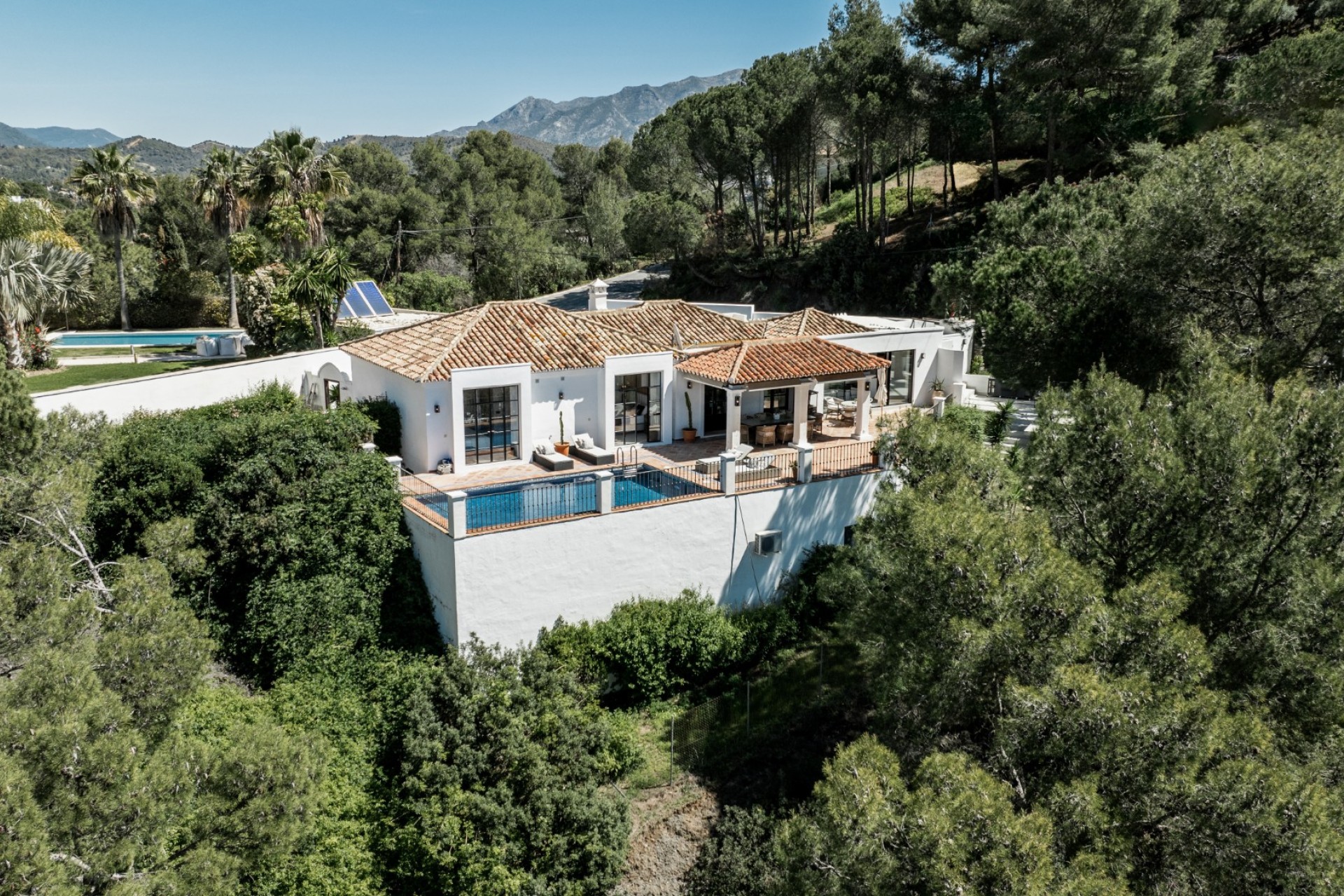Resale - Villa - Benahavis