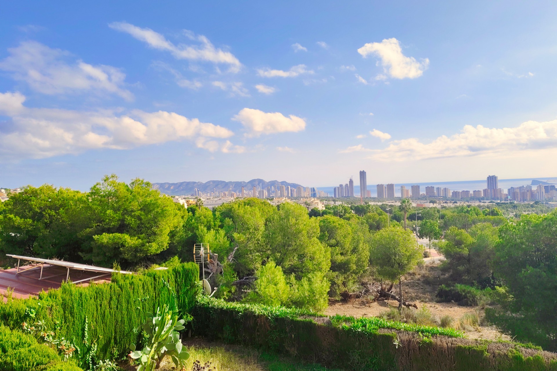 Resale - Villa - Benidorm - Zona de Poniente