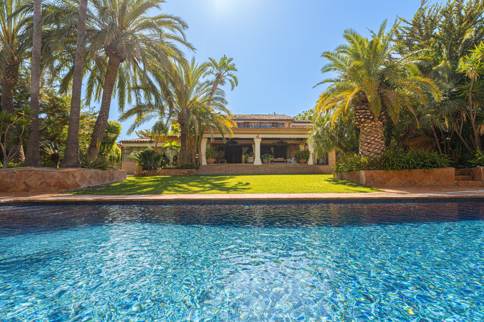 Resale - Villa - Benidorm