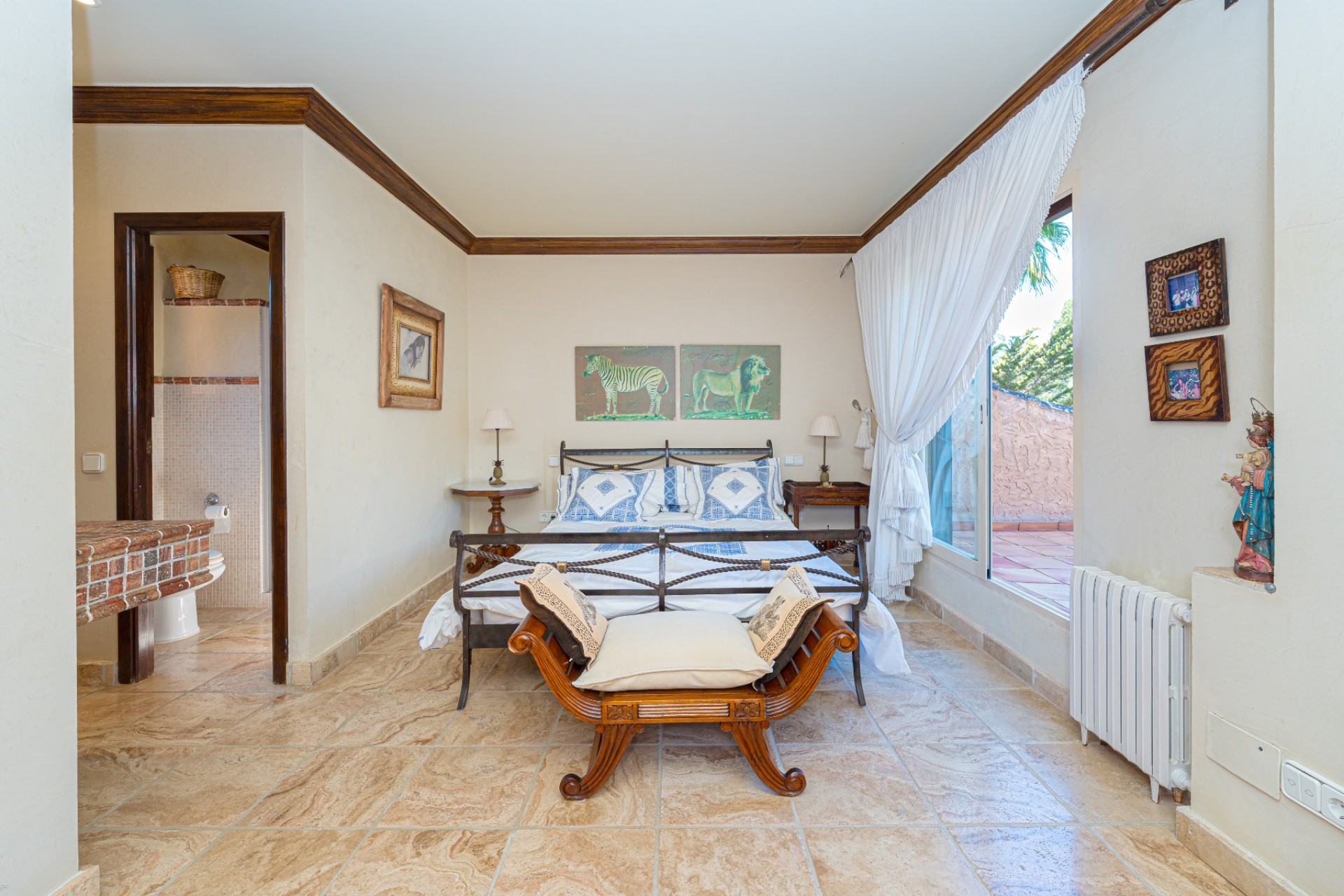 Resale - Villa - Benidorm