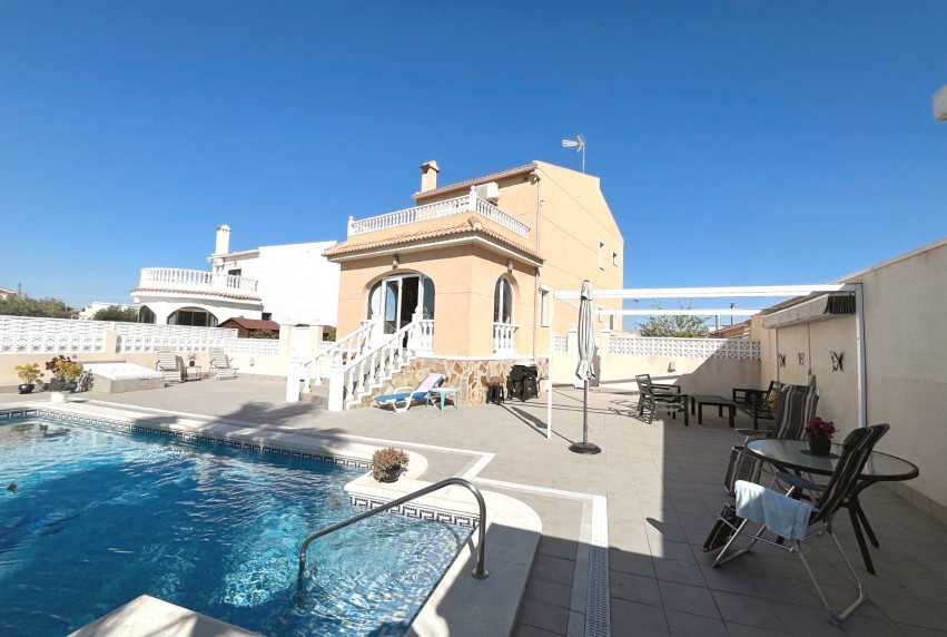 Resale - Villa - Benijofar - Monte Azul