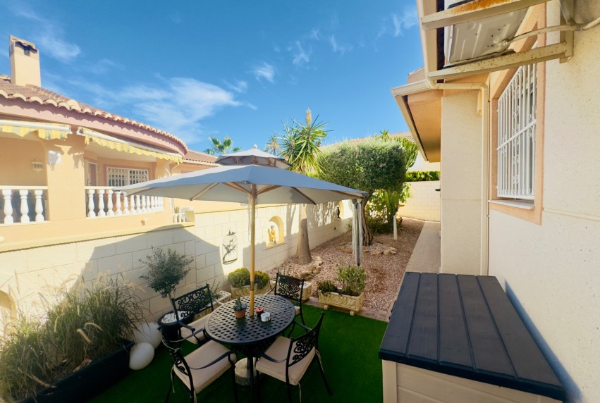 Resale - Villa - Benijofar